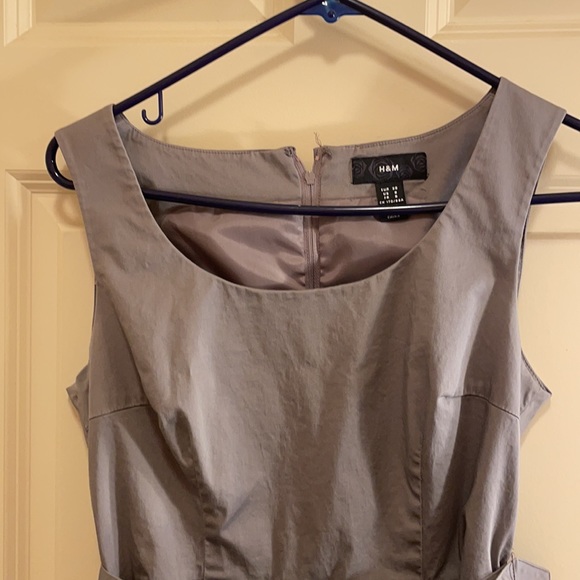 Grey/slightly lavender dress perfect for weddings! - Picture 5 of 9